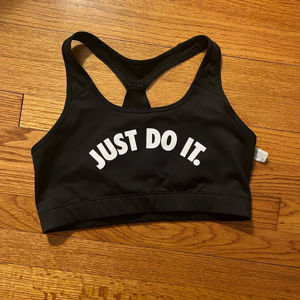 Nike sports bra great condition size L